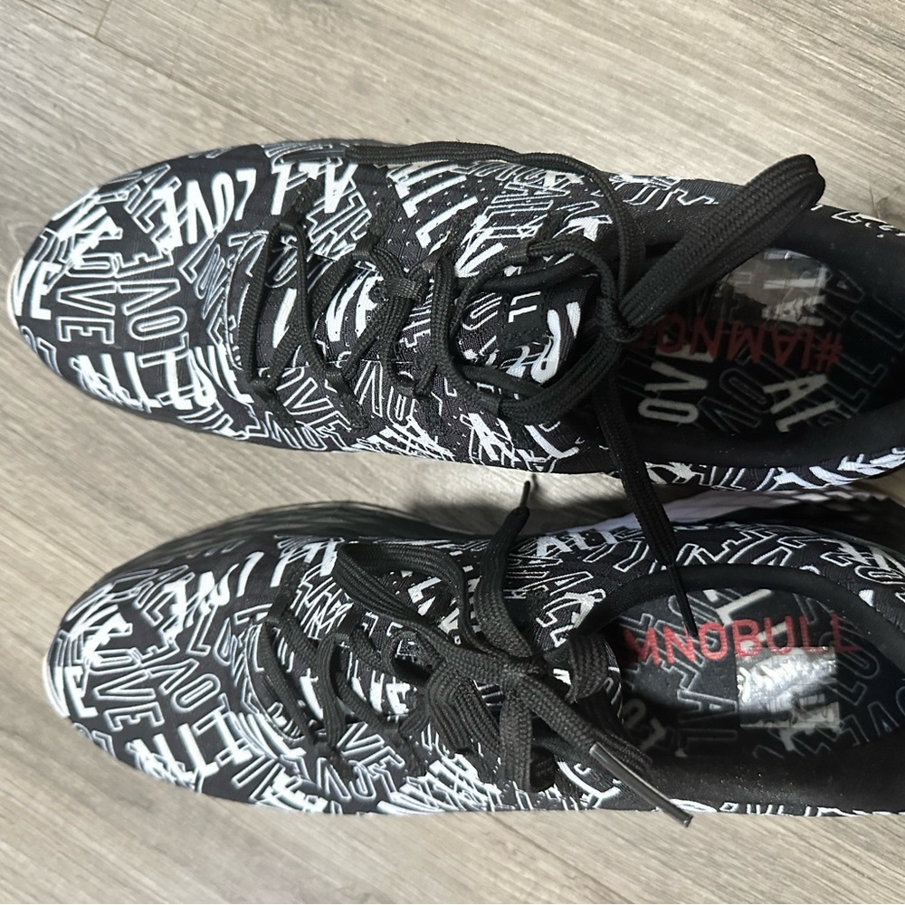 No Bull men shoes size 12